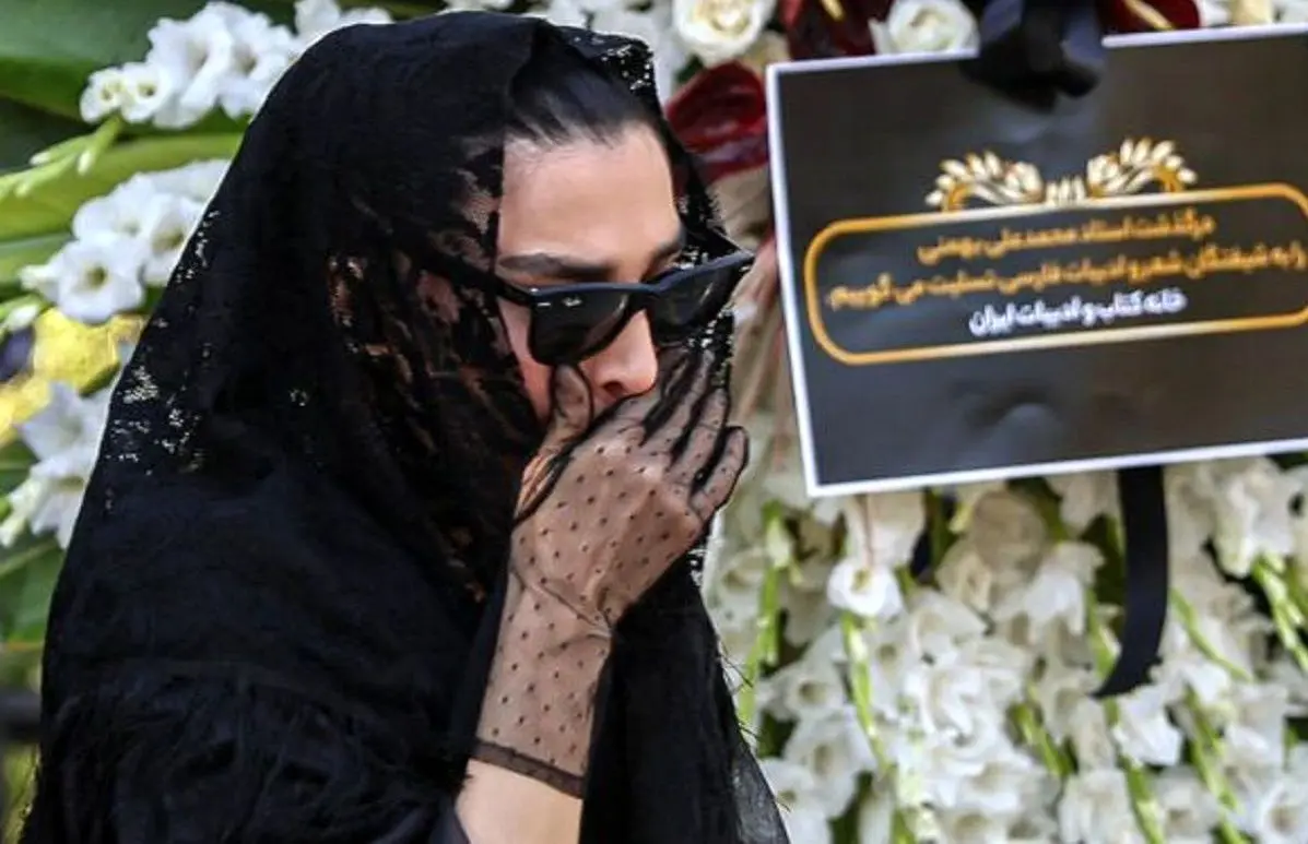 (تصاویر) اندیشه فولادوند با پوشش و چهره عزادار در تهران