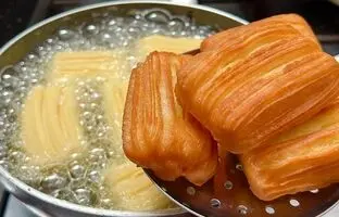 طرز تهیه یک بامیه عسلی خوشمزه و متفاوت به روسی ساده + ویدئو