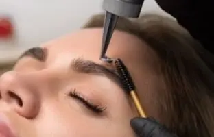 تاتو و سایه ابرو چگونه پاک میشوند؟
