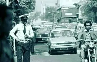 استایل تهرانی‌ها در دهه 50 در میدان ولیعصر + عکس