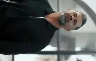  بازیکن سابق سپاهان و تیم ملی هم خواننده شد! + ویدئو