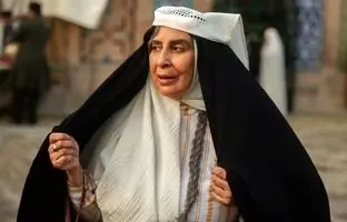  چهره متفاوت بهنوش بختیاری و مرجانه گلچین در اتاق گریم سریال بامداد خمار 