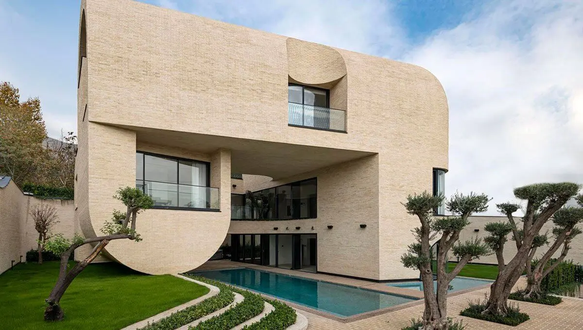 جادوی معمار ایرانی در لواسان؛ "ویلای حیاط مرکز" نمونه ای از یک سازه سطح بالا