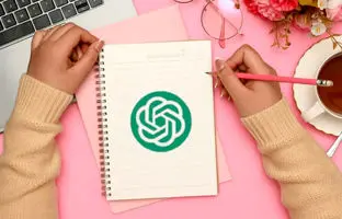 تقلب هوشمندانه: فریب الگوریتم‌های هوش مصنوعی با استفاده عمدی از غلط املایی در مقالات