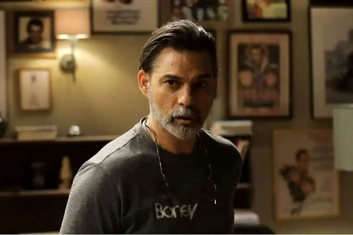 استایل ساحلی پیمان معادی در خارج از کشور 