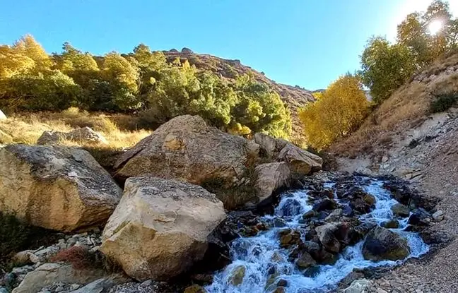 چشمه گله گیله شهرستانک 130 سال قبل + عکس
