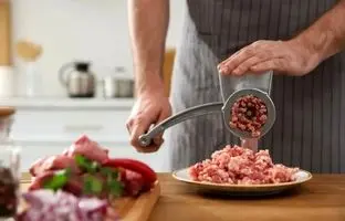 مشکلات رایج چرخ گوشت + دلایل و راه‌ حل‌ های ساده برای رفع مشکل