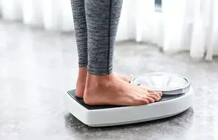 بهترین زمان برای وزن‌کشی؛ چه موقعی عدد ترازو دقیق‌تر است؟ 