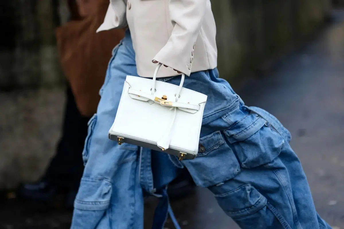 چطور شلوار کارگو را مثل حرفه‌ای‌ها استایل کنیم؟