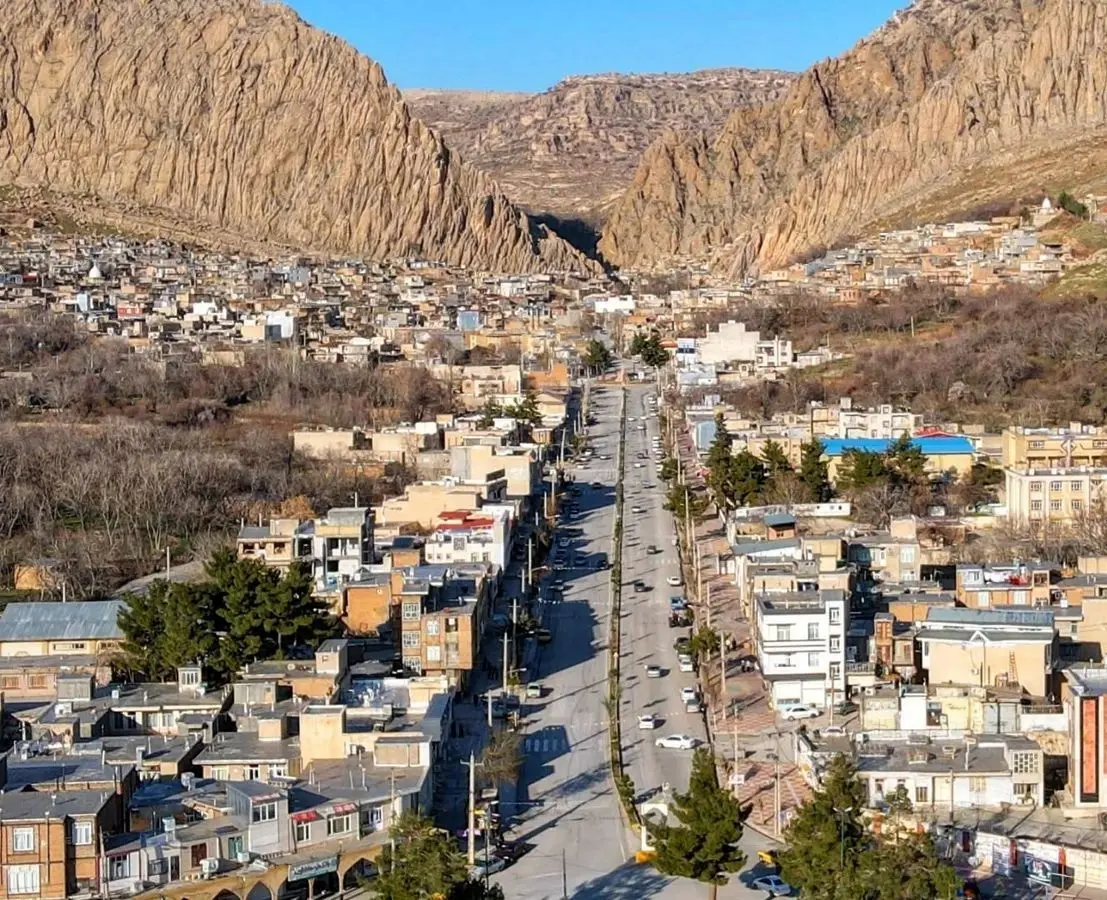  خیابانی در شهر «کرند» کرمانشاه؛ یک قرن قبل + تصویر