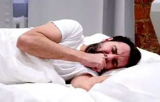 (فیلم) سرفه در هنگام خواب به چه علت است؟ 