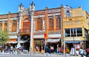 تهرانِ دهه 20 در یک قاب؛ خیابان ناصر خسرو و نمادهای معماری آن دوران 