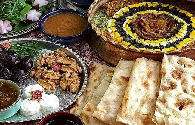 
توصیه‌های بهداشتی برای خرید و مصرف مواد غذایی در ماه رمضان
