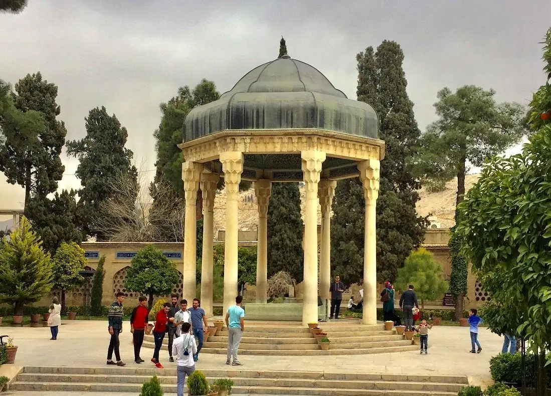 فال حافظ امروز پنجشنبه 26 تیر ماه 1404
