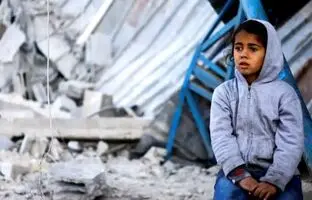  والدین چگونه در زمان جنگ، در امنیت بودن را به کودک القا کنند؟! 