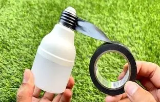 2 روش برای تعمیر لامپ ال ای دی سوخته با کمک چسب برق و پیچ + ویدئو