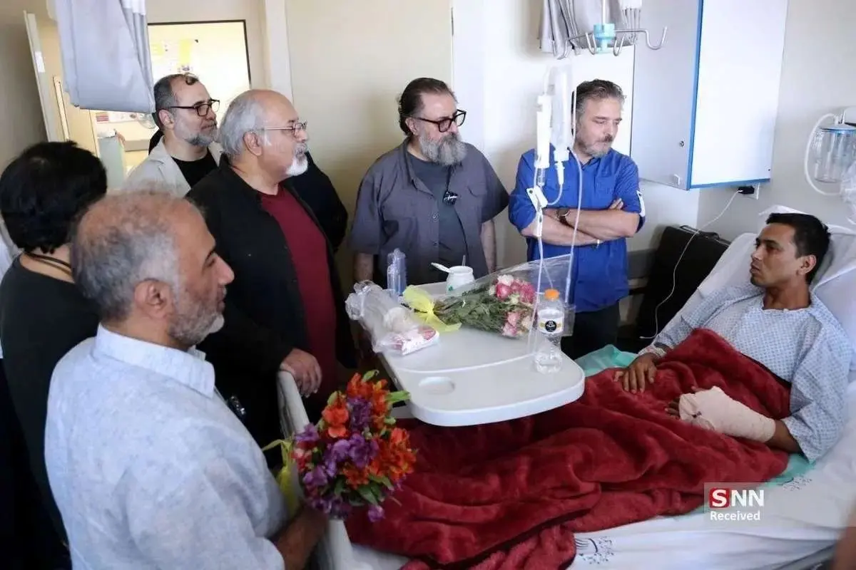 پاپاراتزی ایرانی؛ عیادت اهالی سینما از مجروحان حملات وحشیانه اسرائیل
