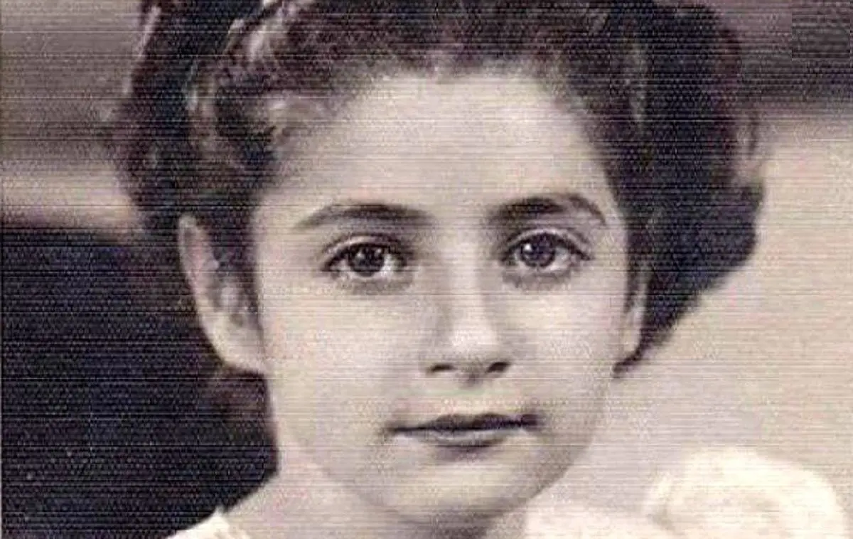 عکس قدیمی؛ «شهناز پهلوی سوار بر الاغ محبوب اش»؛ سال 1326 