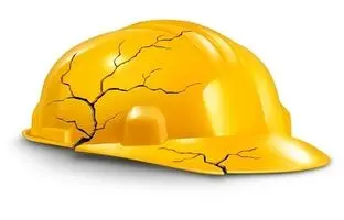 مرگ یک کارگر بر اثر سقوط تابلوی راهنمایی و رانندگی