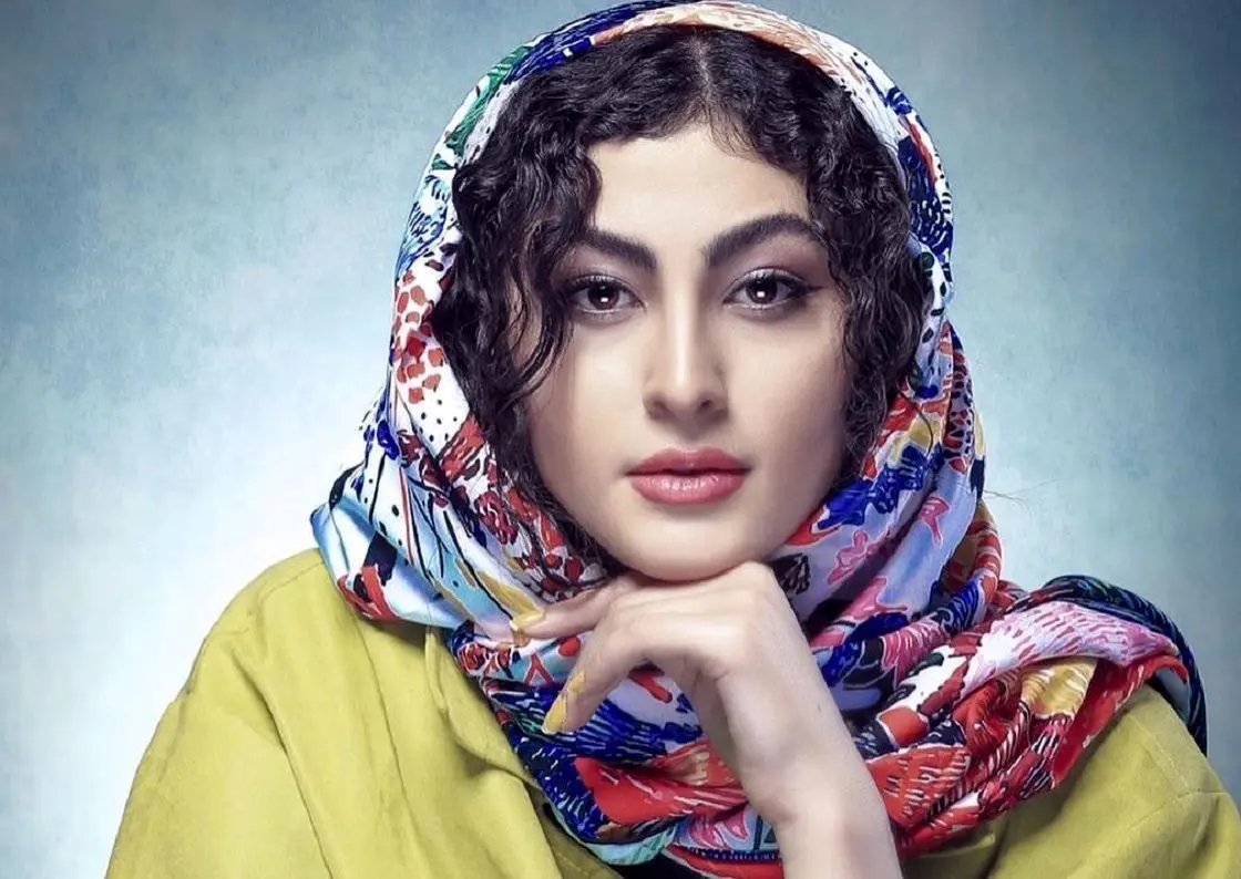 (عکس) حرکت عجیب مریم مومن، منوچهر هادی و عوامل سریال اش در هوای 50 درجه