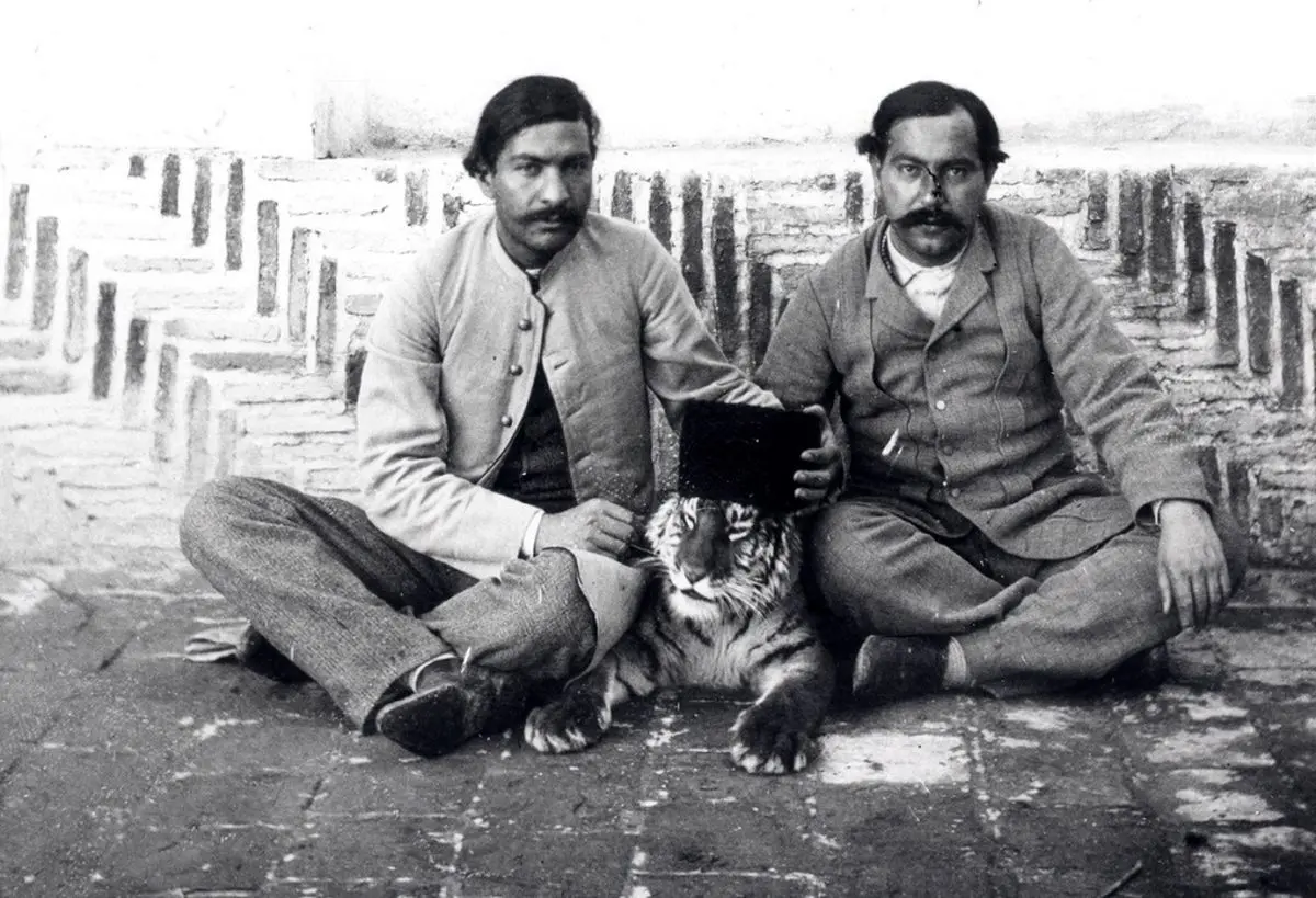 خاطرات دکتر ویلز در ایران عهد قاجار؛ «بازدید از باغ وحش ناصرالدین شاه»
