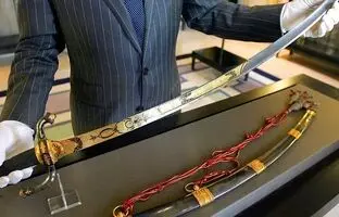 فروش شمشیر ناپلئون در حراجی پاریس به قیمت ۴.۷ میلیون یورو
