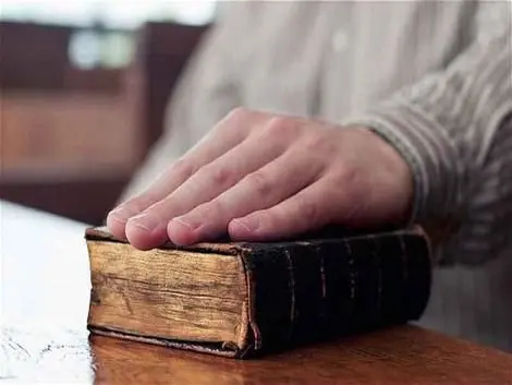 مرگ عجیب دختری که از کوه پرت شد/ کار به مراسم قسامه رسید؟