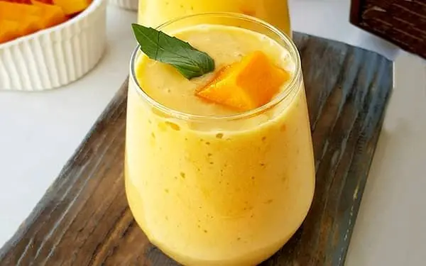  طرز تهیه میلک‌شیک انبه؛ به روش یک باریستای حرفه‌ای 