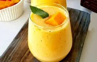  طرز تهیه میلک‌شیک انبه؛ به روش یک باریستای حرفه‌ای 