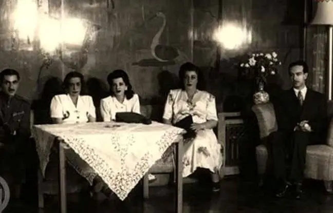همسران دوم و سوم رضاخان در یک قاب؛ سال 1324