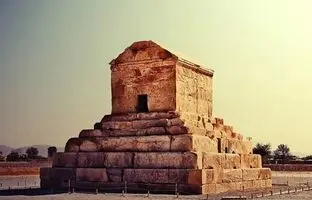 سفری به محل زندگی کوروش کبیر در پاسارگاد؛ زادگاه اولین پادشاه بزرگ ایران