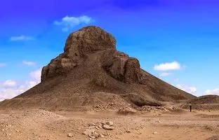 اهرام ناشناختۀ مصر باستان؛ از «مکان ظهور آمنمحات» تا «هزارتوی افسانه‌ای»