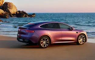 هواوی Luxeed R7 آمد؛ برد بیشتر از تسلا، قیمت کمتر از ۵۰ هزار دلار!