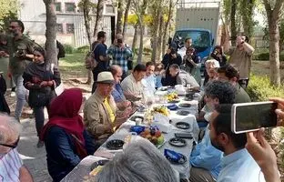 تلویزیون جایگزینی برای «خندوانه» و «عموپورنگ» معرفی کند