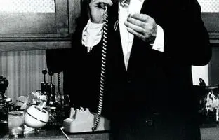 حکم جلب ویگن صادر شد 
