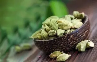 این روغن برای رفع گرفتگی عضلات مفید است/ سفیدکننده گیاهی دندان‌ها