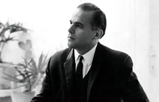 زیباترین اشعار فارسی؛ قصه زمینی که با خون، گندم نمی‌دهد از زبان انسان‌دوست‌ترین شاعر ایران