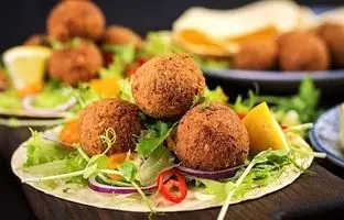 طرز تهیه 5 غذای آسان و سریع عربی + رازهای ترد شدن یک فلافل خوشمزه