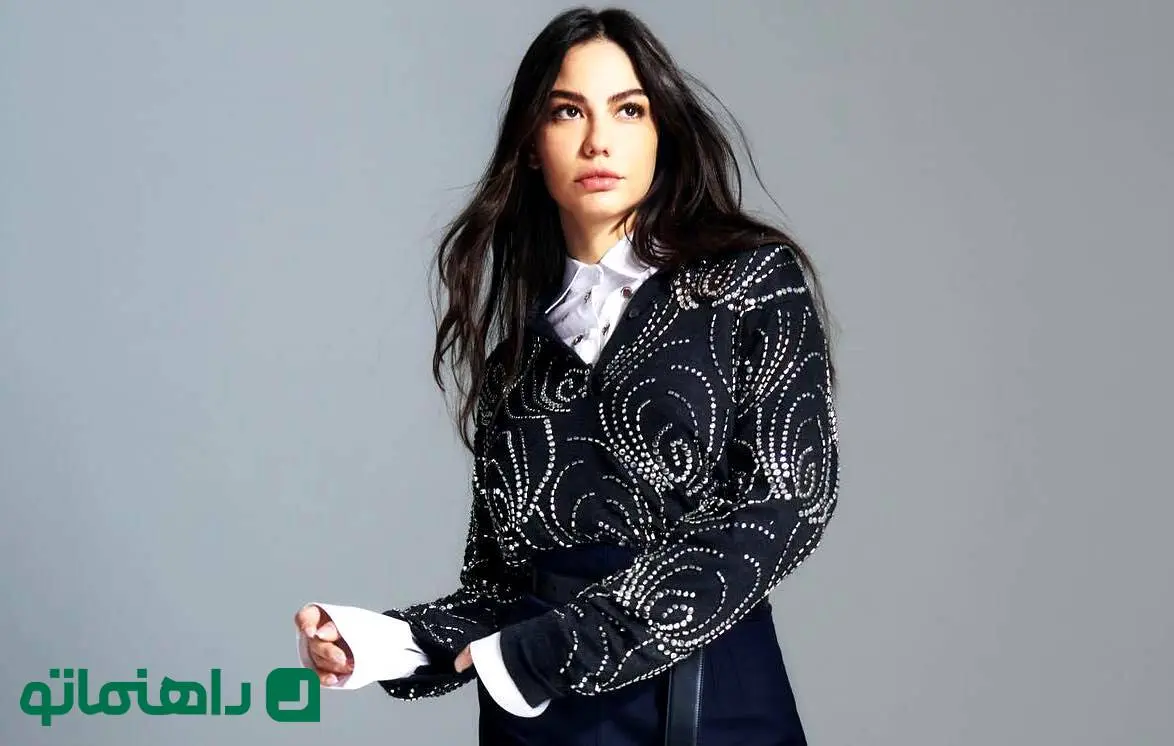 پاپاراتزی 1404؛ استایل خاص و بهاری دمت ازدمیر مناسب دورهمی‌های بهاری