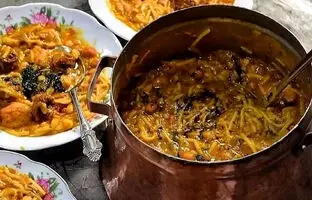 طرز تهیه آش زردآلو خوشمزه و جاافتاده