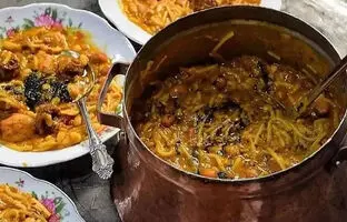 طرز تهیه آش زردآلو خوشمزه و جاافتاده