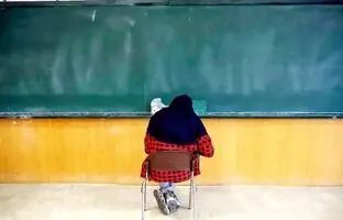 استفاده از پهپاد برای جلوگیری از تقلب در امتحانات دبیرستان! + ویدئو