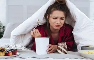 
۷ خوراکی و نوشیدنی مؤثر برای آرام‌کردن اضطراب
