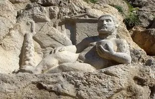 سفر به استراحتگاه محبوب هرکول در کرمانشاه؛ هرکول در بیستون چه می‌کند؟