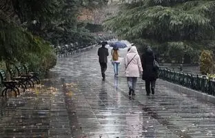 تهرانی‌ها منتظر بارندگی باشند + ویدئو