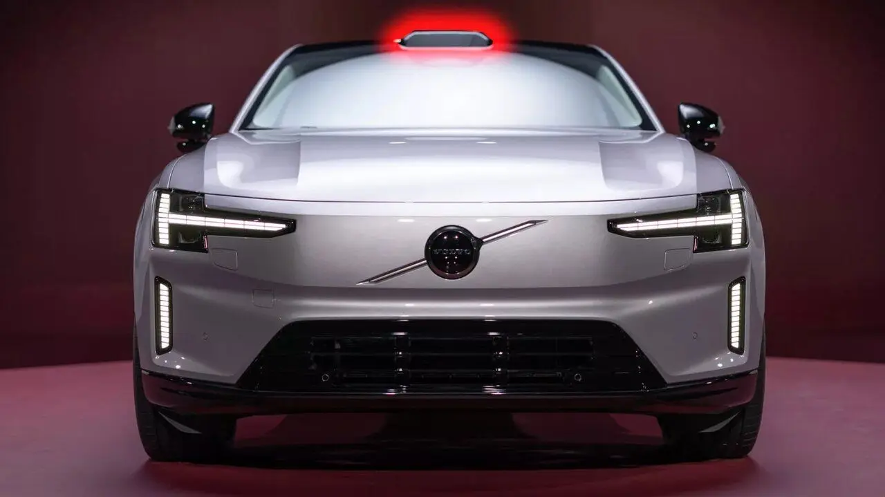 این سیستم خودرو، دوربین گوشی را می‌سوزاند! + ویدئو