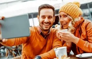 ۷ کاری که خوشبخت‌ترین زوج‌ها هر شب انجام می‌دهند