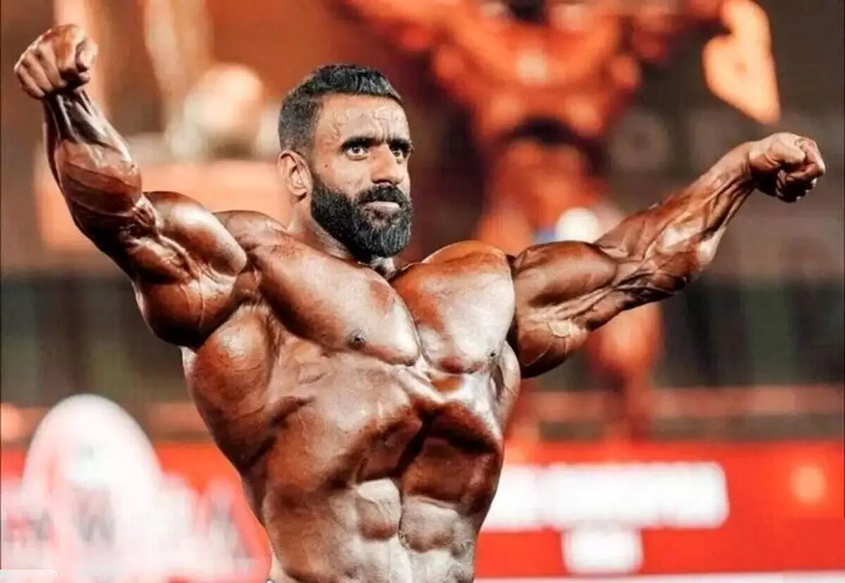 (ویدئو) قدردانی هادی چوپان از همسرش روی آنتن تلویزیون