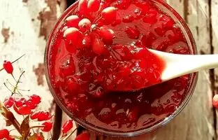 طرز تهیه مربای زرشک خوشمزه و مجلسی با رنگ فوق العاده + 4 نکته طلایی