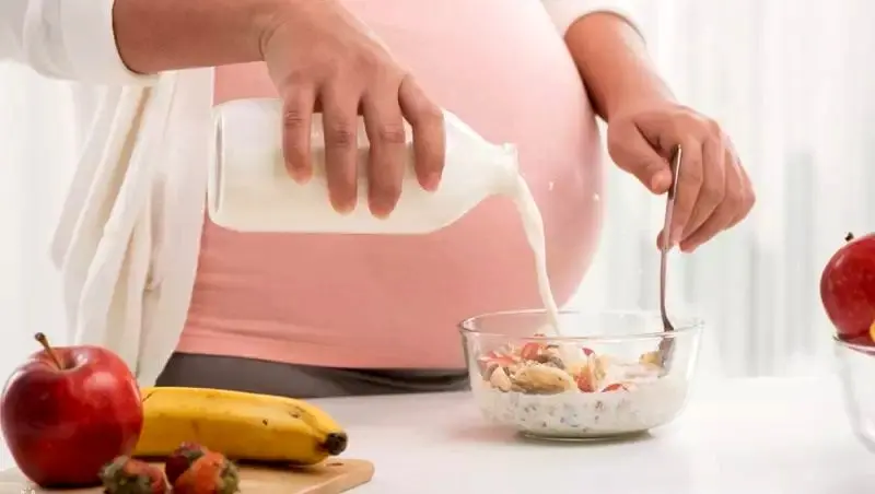  در بارداری چی بخوریم چی نخوریم؟ 